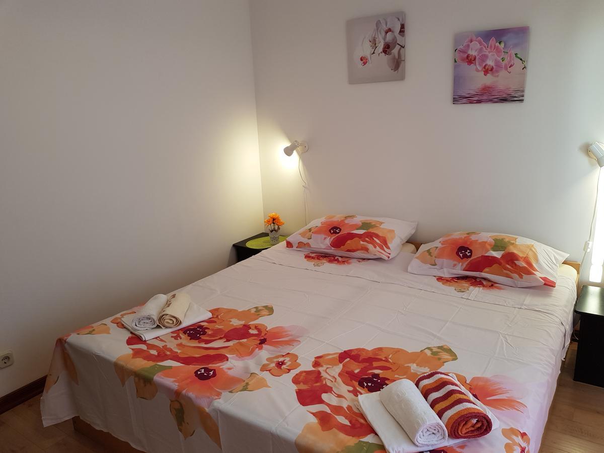 Apartmani Zoric Vodice Exterior foto