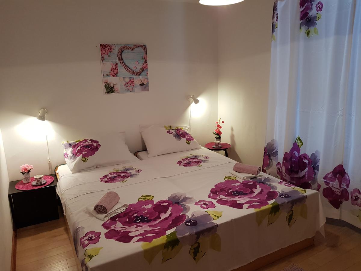 Apartmani Zoric Vodice Exterior foto