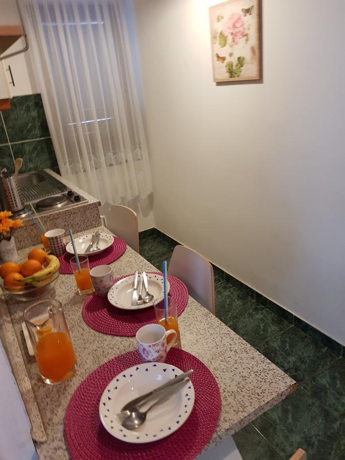 Apartmani Zoric Vodice Exterior foto